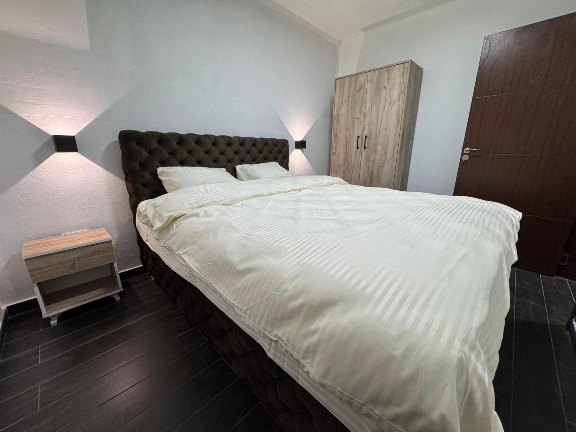 Apartment Banovic *